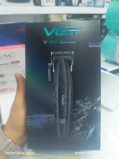 ماشین اصلاح وی جی آر مدل V-640C با تیغه سرامیکی